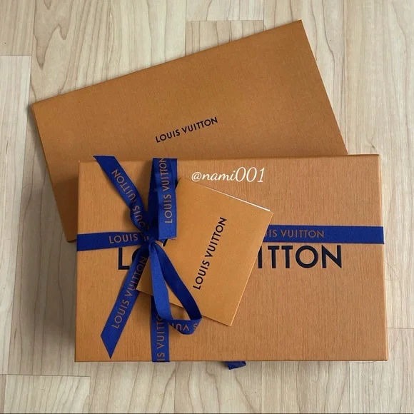 Louis Vuitton Denim Sarah Wallet - Picture 14 of 14